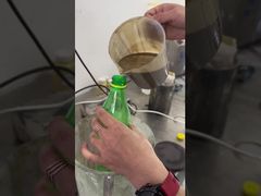 Fertilizante líquido disperso por um pequeno dispersor